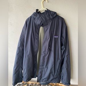 PLS READ Patagonia Large Rain Windbreaker jacket hooded black